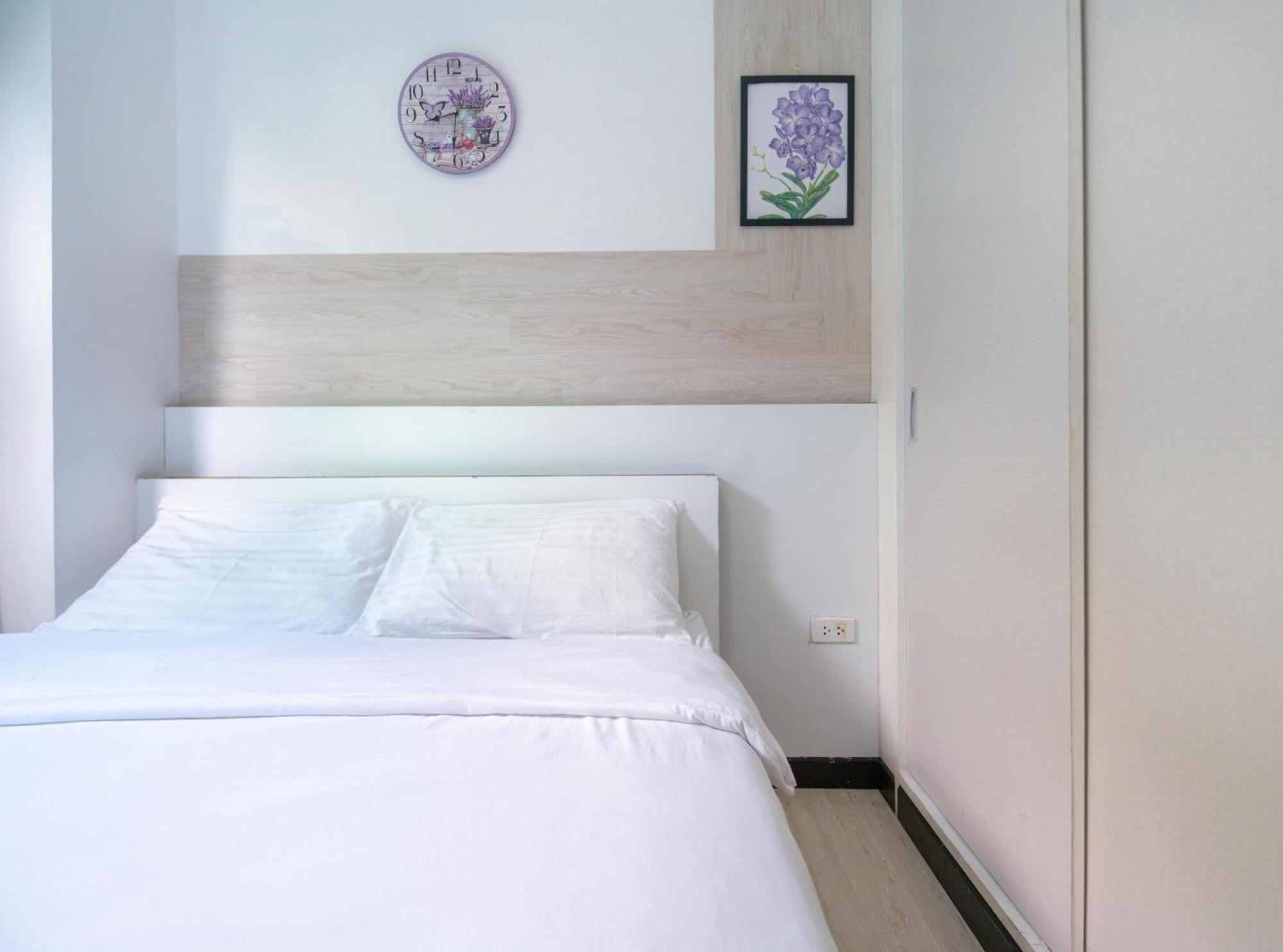 Baan Sabai Rama IV Apartment Bangkok Exterior foto