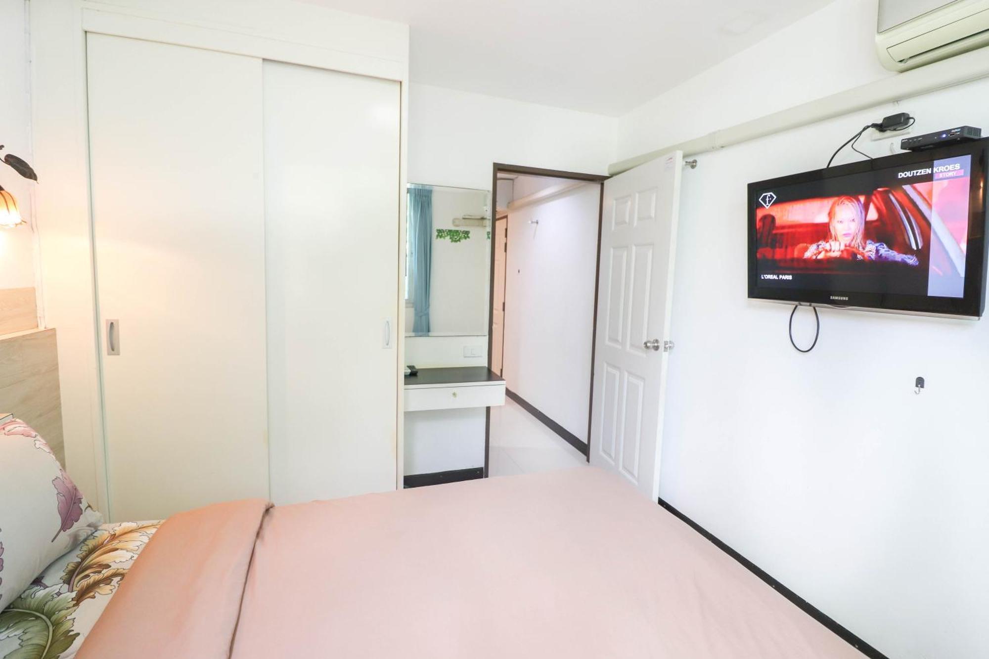 Baan Sabai Rama IV Apartment Bangkok Exterior foto