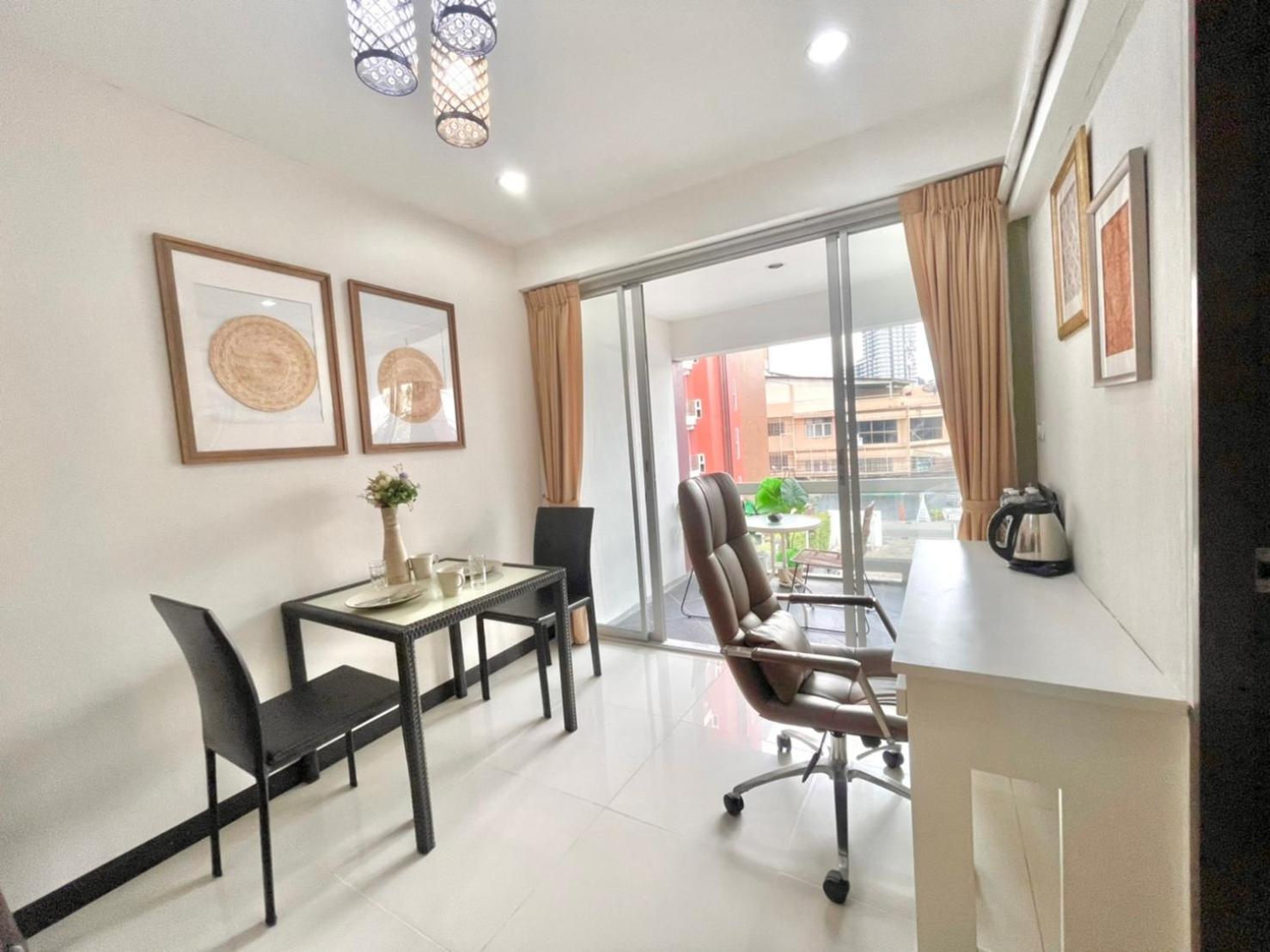 Baan Sabai Rama IV Apartment Bangkok Exterior foto
