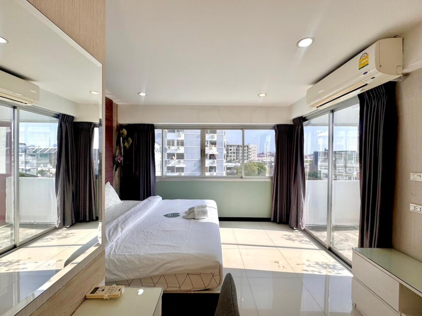 Baan Sabai Rama IV Apartment Bangkok Exterior foto